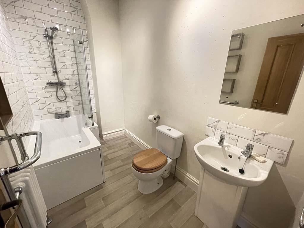 3 bedroom mid terrace house SSTC in Barnoldswick - Bathroom